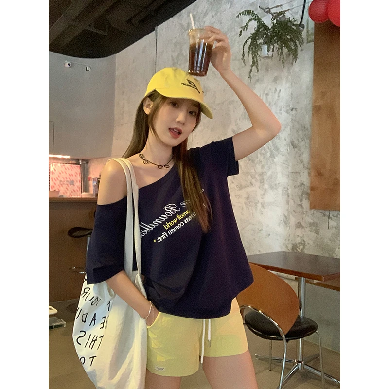 Летняя женская одежда, женские топы большого размера с короткими рукавами, американские ретро футболки с буквенным принтом, свободные рубашки с открытыми плечами
Летняя женская одежда, женские топы большого размера с короткими рукавами, американские ретро футболки с буквенным принтом, свободные рубашки с открытыми плечами