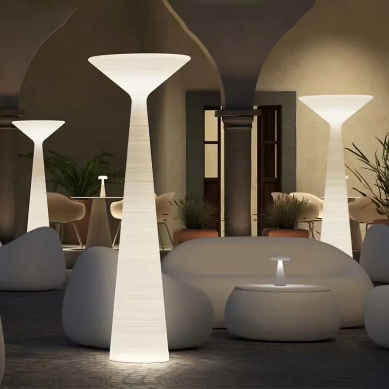 Lumind Outdoor Rotational Molding Floor Lamp Mushroom Decoration Arrangement Lighting Lamp Patio Light Garden Lawn
Lumind Outdoor Rotational Molding Floor Lamp Mushroom Decoration Arrangement Lighting Lamp Patio Light Garden Lawn