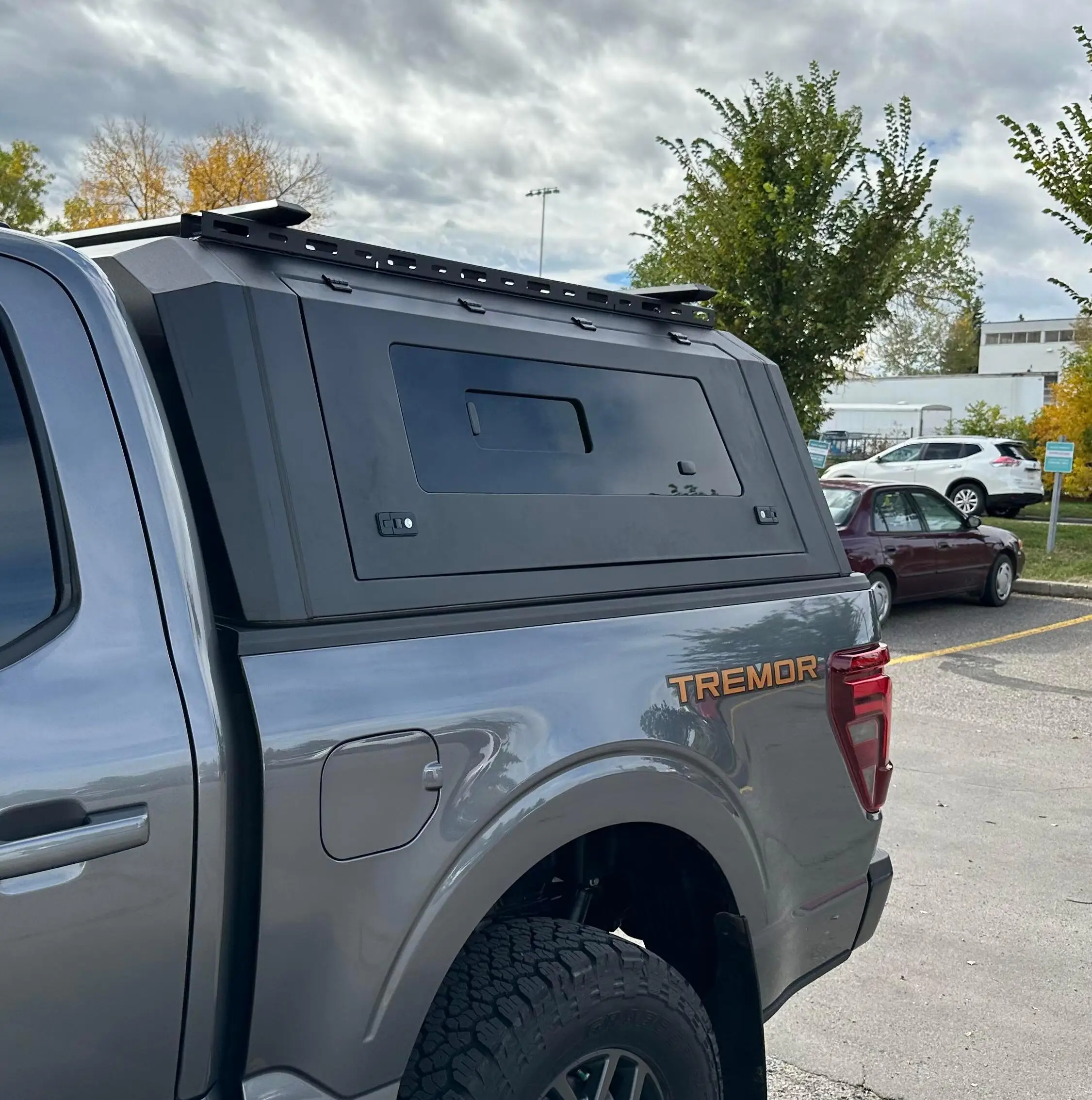 Custom-fit 4X4 Off-road Pickup Hardtop Canopy For Ford Ranger F150 Topper Dodge Ram Anti-rusted Aluminum Truck Canopy Tacoma Cap
Custom-fit 4X4 Off-road Pickup Hardtop Canopy For Ford Ranger F150 Topper Dodge Ram Anti-rusted Aluminum Truck Canopy Tacoma Cap