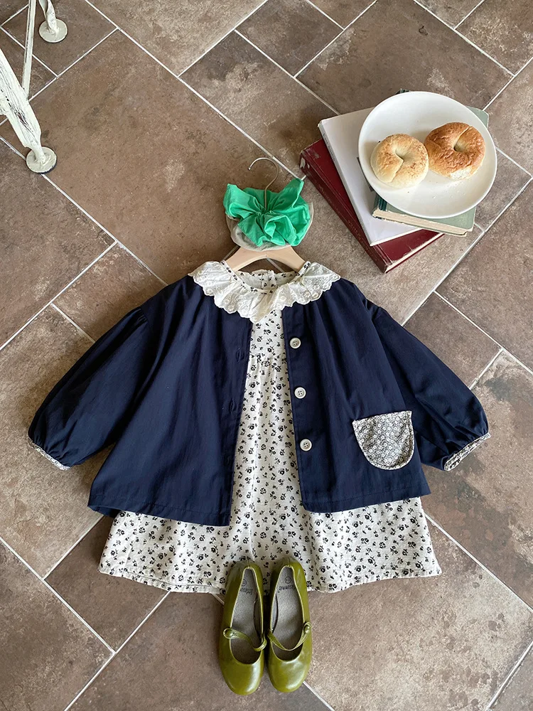Girls' Cute Floral Dress2025Spring New Single-Breasted Navy Blue Jacket Trendy Set
Girls' Cute Floral Dress2025Spring New Single-Breasted Navy Blue Jacket Trendy Set