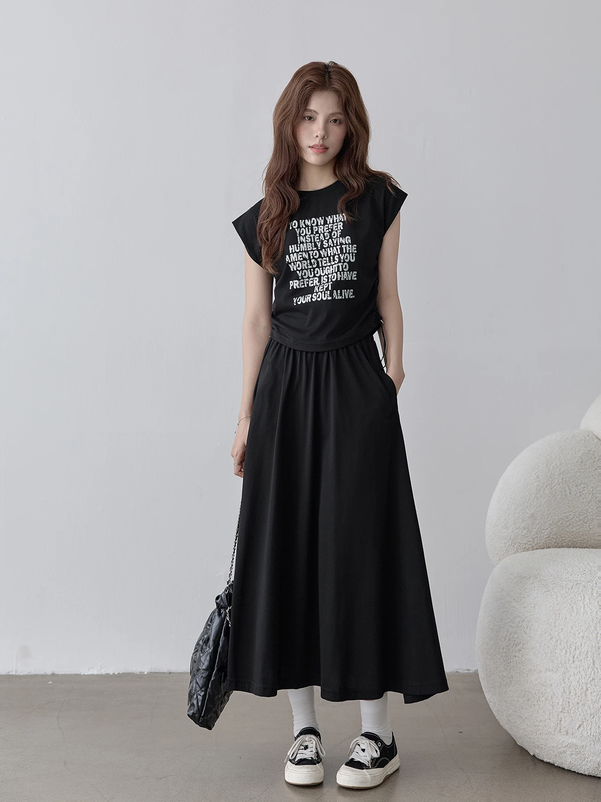 HuiXi Series Black Sleeveless T-Shirt Women's Summer 2026 Drawstring Pleated Slimming Top Korean Style Loose Fit Daily Wear
HuiXi Series Black Sleeveless T-Shirt Women's Summer 2026 Drawstring Pleated Slimming Top Korean Style Loose Fit Daily Wear