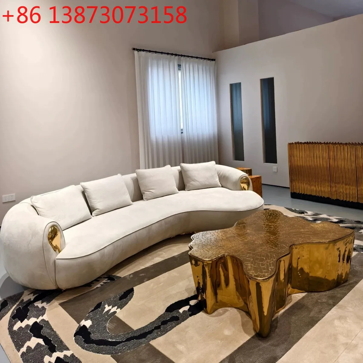 Designer villa living room leisure sofa combination curved leather multi-person sofa large flat sofa
Designer villa living room leisure sofa combination curved leather multi-person sofa large flat sofa