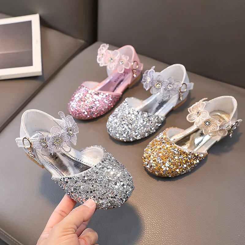 Summer Children's Sequins Sandals Girls Sweet Flowers Rhinestone Princess Dance Shoes Fashion Non-slip Toddler Flats Kids Sandal
Summer Children's Sequins Sandals Girls Sweet Flowers Rhinestone Princess Dance Shoes Fashion Non-slip Toddler Flats Kids Sandal