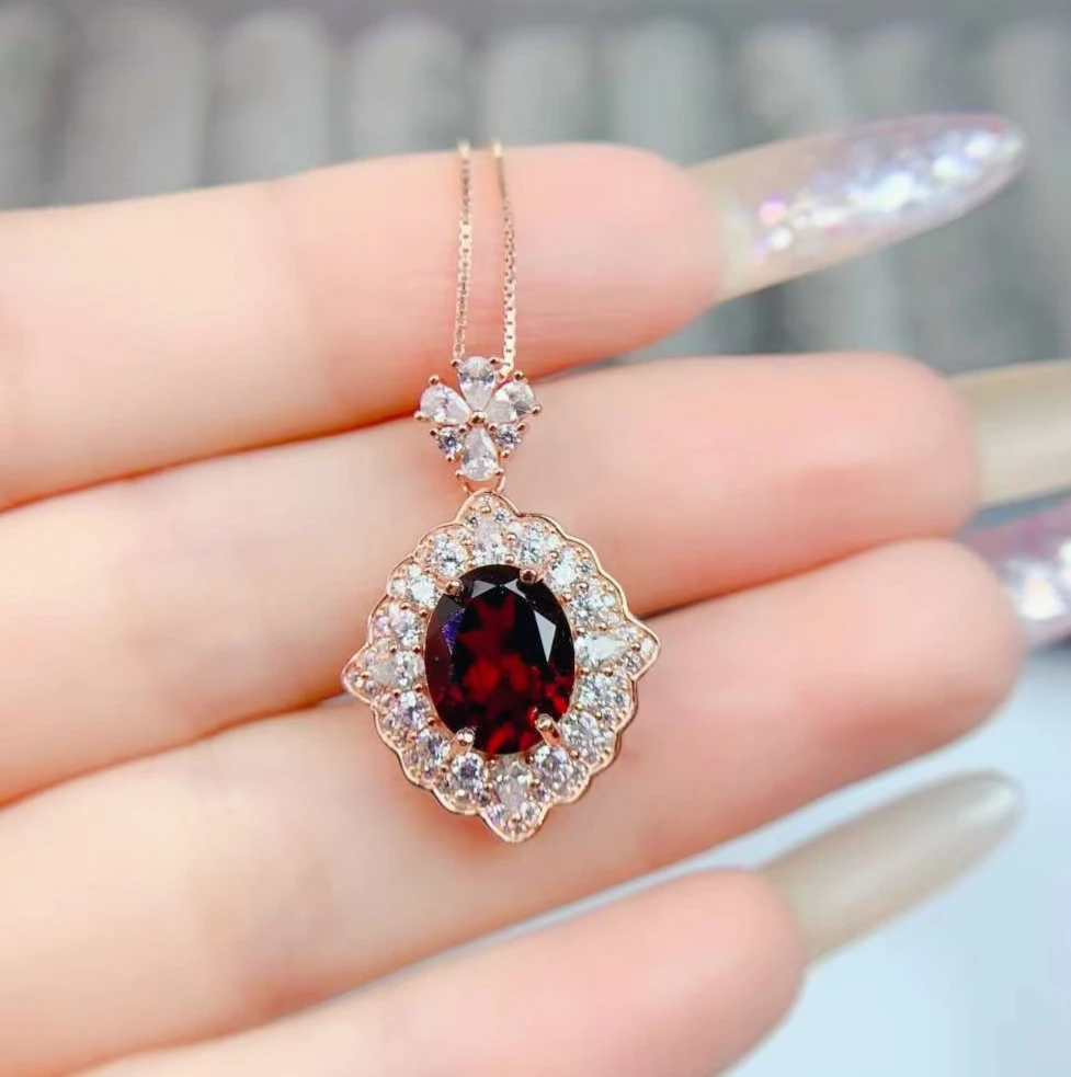 Кулон из натурального граната, настоящее серебро 925 пробы, ювелирные изделия с драгоценными камнями, 8 мм * 10 мм, 3 карата, серебряный кулон из настоящего граната
Кулон из натурального граната, настоящее серебро 925 пробы, ювелирные изделия с драгоценными камнями, 8 мм * 10 мм, 3 карата, серебряный кулон из настоящего граната