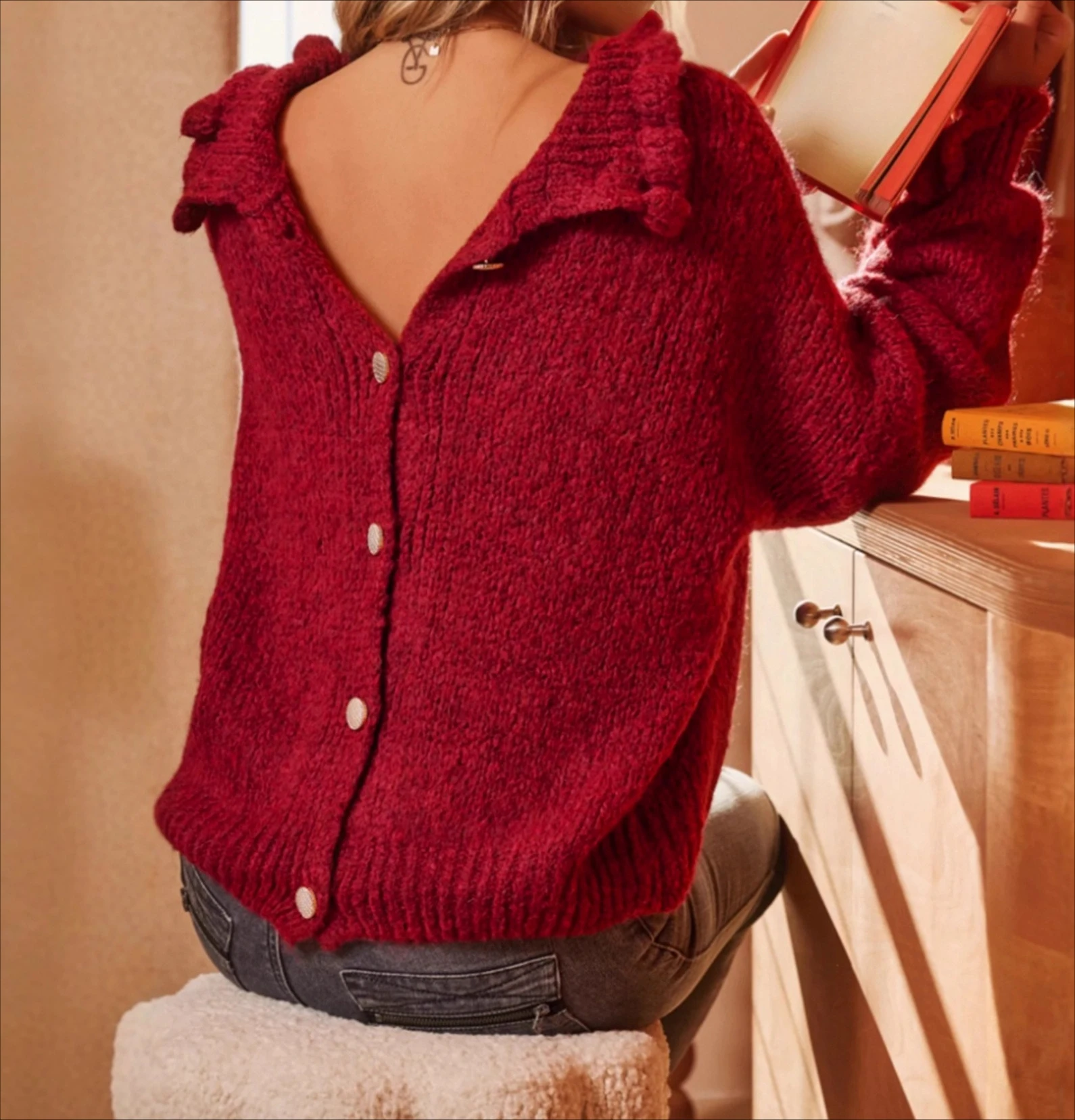 2025 Autumn and Winter New Casual High Neck Red Sweater Cardigan Loose Knit Top
2025 Autumn and Winter New Casual High Neck Red Sweater Cardigan Loose Knit Top