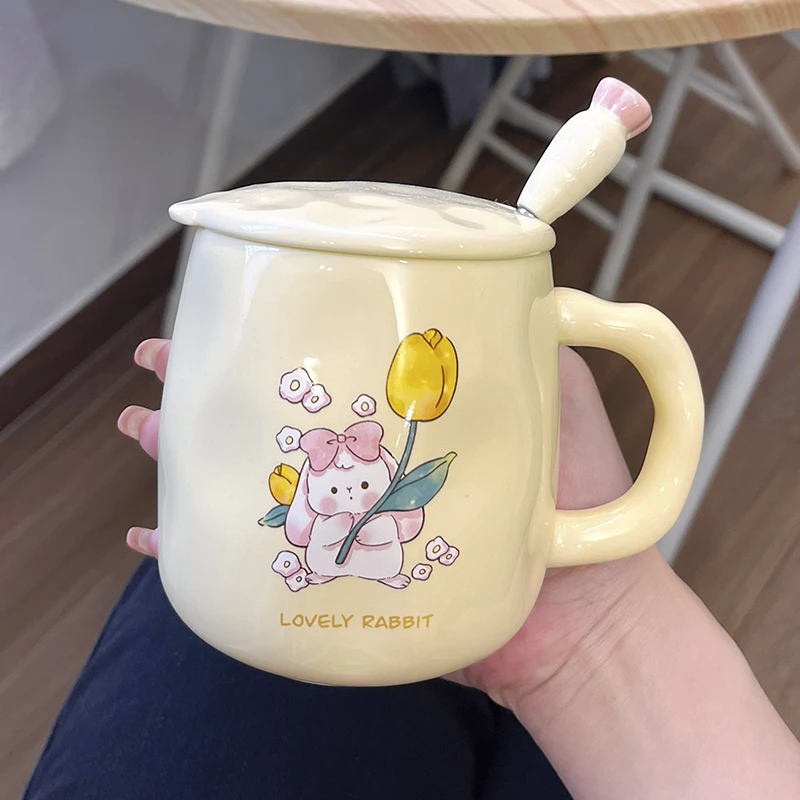 Cute Ceramic Tulip Mug with Lid And Spoon for Office Coffee Breakfast Couples Matching Mugs Nordic Style Cartoon Design
Cute Ceramic Tulip Mug with Lid And Spoon for Office Coffee Breakfast Couples Matching Mugs Nordic Style Cartoon Design