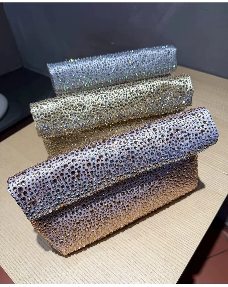 Luxury Satin Diamond Evening Bag Glitter Women Handbag Wedding Party Banquet Exquisite Clutch Purse Shoulder Crossbody Bag
Luxury Satin Diamond Evening Bag Glitter Women Handbag Wedding Party Banquet Exquisite Clutch Purse Shoulder Crossbody Bag