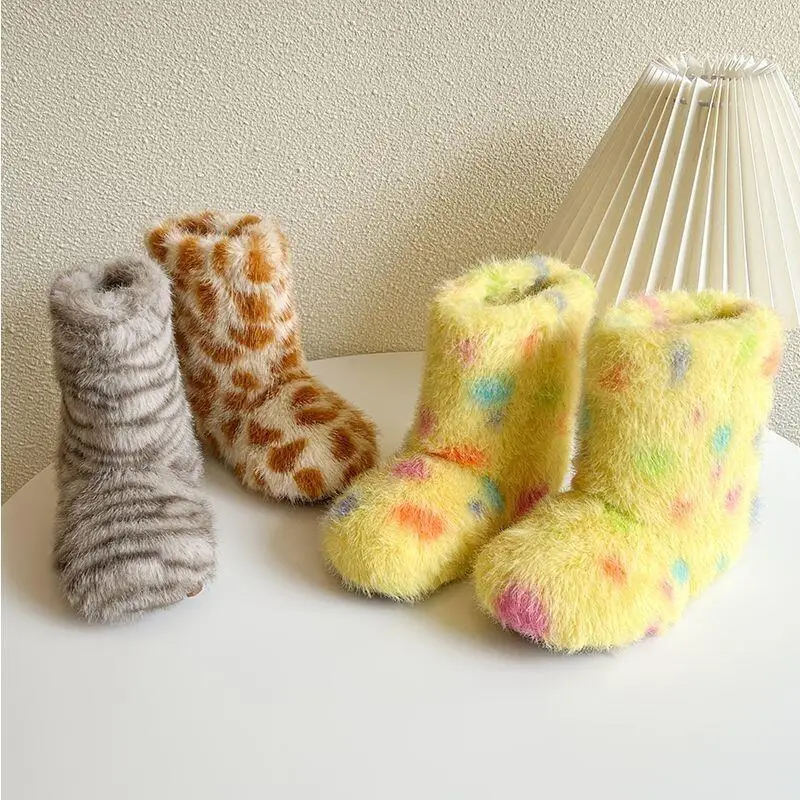 Hot Girl Thicken Short Boots Winter Anti-Slippery Keep Warm Fleece-Lined Cotton Shoes Child Kawaii Fashion New Style Casual Shoe
Hot Girl Thicken Short Boots Winter Anti-Slippery Keep Warm Fleece-Lined Cotton Shoes Child Kawaii Fashion New Style Casual Shoe