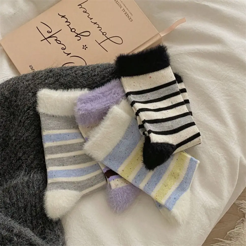 3Pairs Comfortable Sweet Women Tube Socks Furry Patchwork Women's Stockings Hosiery Spot Striped Mid-calf Socks Female
3Pairs Comfortable Sweet Women Tube Socks Furry Patchwork Women's Stockings Hosiery Spot Striped Mid-calf Socks Female