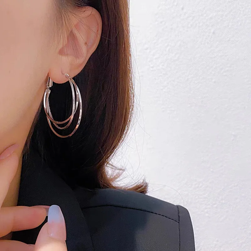New 925 Sterling Silver Circle Earrings Simple Fashion Charming Women Earrings Birthday Party Gift Grade Jewelry
New 925 Sterling Silver Circle Earrings Simple Fashion Charming Women Earrings Birthday Party Gift Grade Jewelry