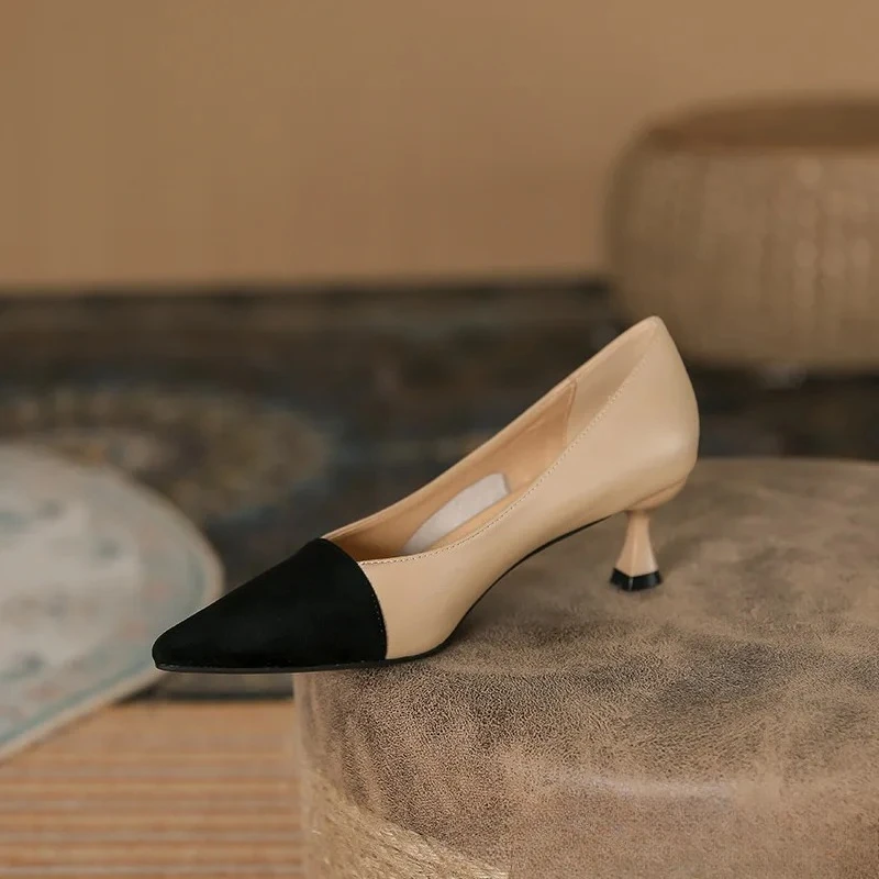 Женские тонкие туфли на высоком каблуке, новинка 2025 года, стильные модные туфли из овечьей кожи с высоким острым носком 5 см, с цветными блоками 
Женские тонкие туфли на высоком каблуке, новинка 2025 года, стильные модные туфли из овечьей кожи с высоким острым носком 5 см, с цветными блоками