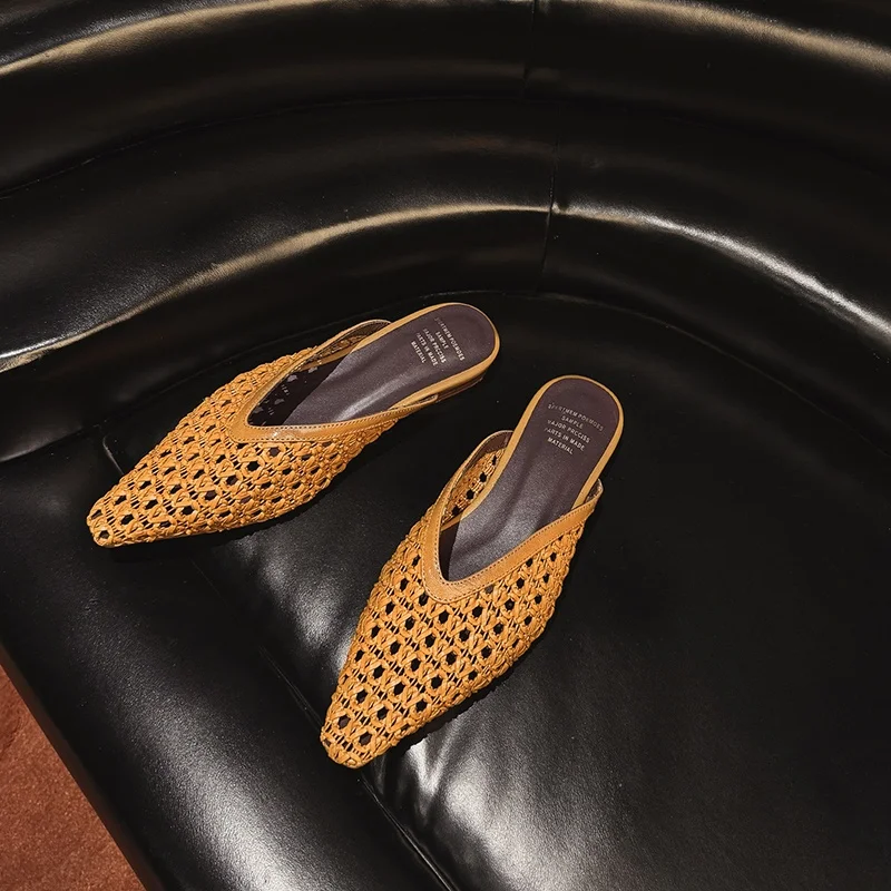 Новые летние модные тапочки Mueller, женские повседневные туфли на низком каблуке с мягкой подошвой, дышащая сетчатая обувь, женские модные плетеные тапочки
Новые летние модные тапочки Mueller, женские повседневные туфли на низком каблуке с мягкой подошвой, дышащая сетчатая обувь, женские модные плетеные тапочки