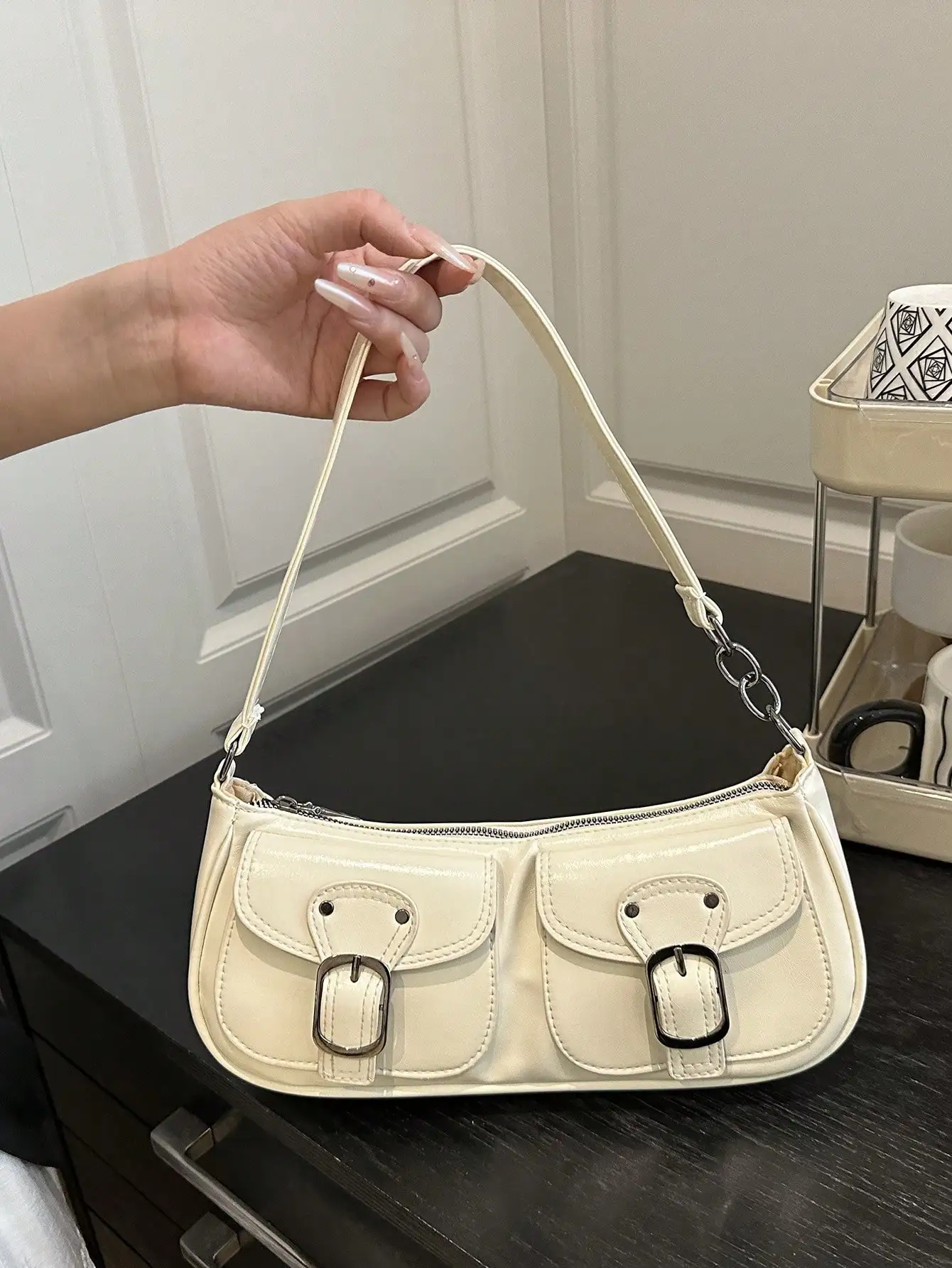 Free Shipping on Orders Over $29New Fashion Double Pocket Decor Handbag Tote Shoulder Bag, Suitable For Parties, Outings, Vacations, Shopping And Daily Use, Can Store Coins, Phones, Also Suitable As A Work Bag For White-Collar, College Students And Office
Free Shipping on Orders Over $29New Fashion Double Pocket Decor Handbag Tote Shoulder Bag, Suitable For Parties, Outings, Vacations, Shopping And Daily Use, Can Store Coins, Phones, Also Suitable As A Work Bag For White-Collar, College Students And Office