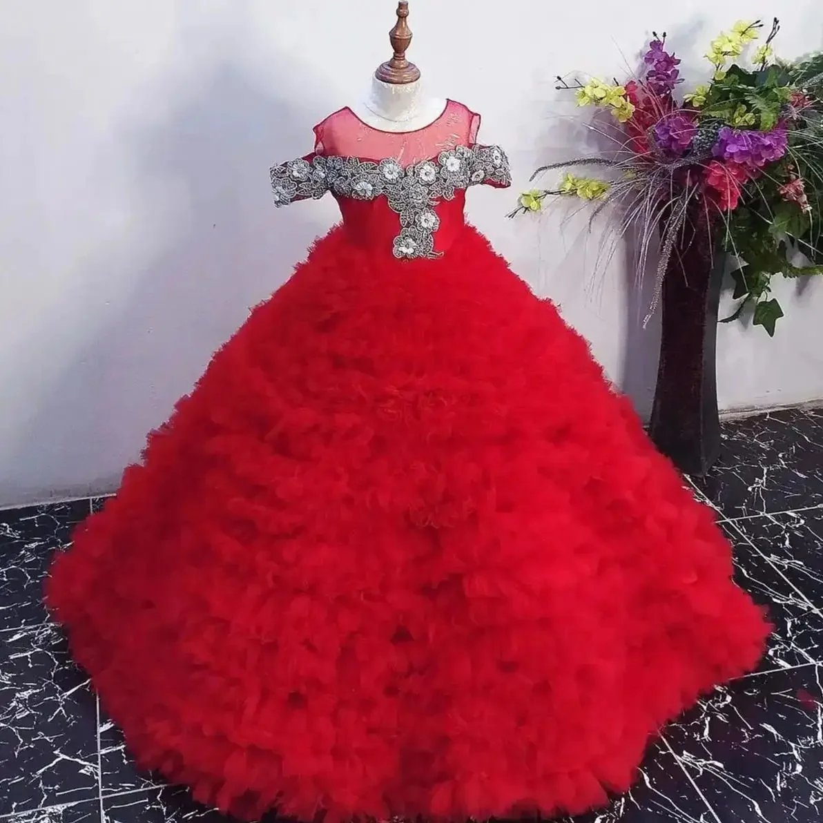 Elegant Red Flower Girl Dresses for Wedding Beading Puffy Tiered Girl Kids Birthday Ball Gown First Communion Gowns Custom
Elegant Red Flower Girl Dresses for Wedding Beading Puffy Tiered Girl Kids Birthday Ball Gown First Communion Gowns Custom