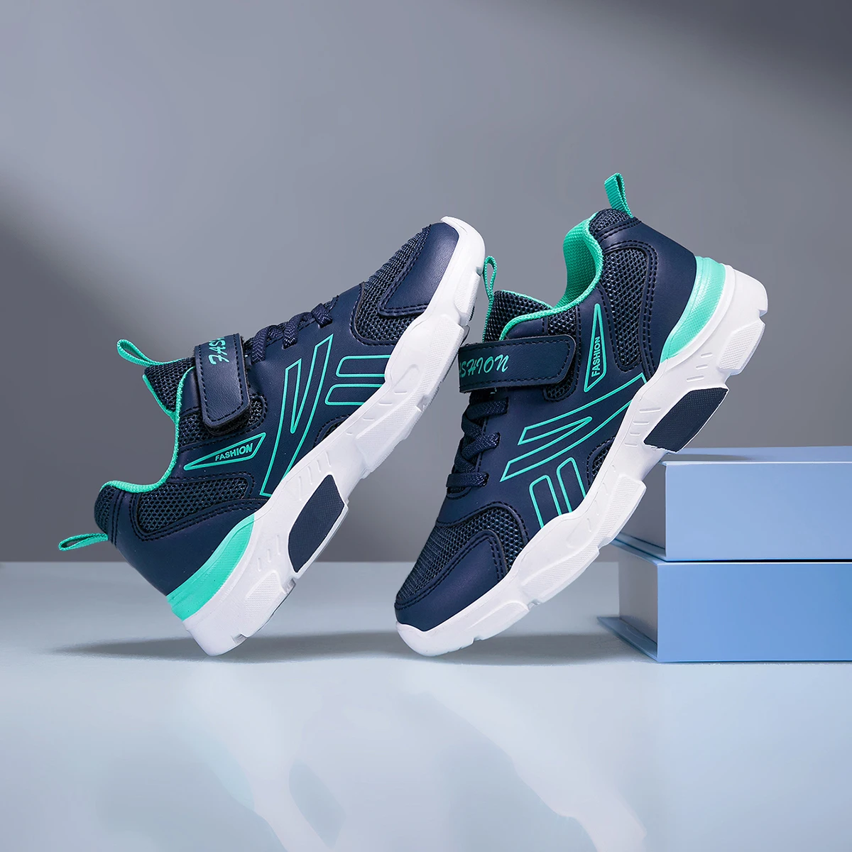 New Sport Kids Sneakers for Boys Breathable Mesh Running Tennis Spring Summer Casual Outdoor Anti Skid Athletic Shoes Size 28-39
New Sport Kids Sneakers for Boys Breathable Mesh Running Tennis Spring Summer Casual Outdoor Anti Skid Athletic Shoes Size 28-39