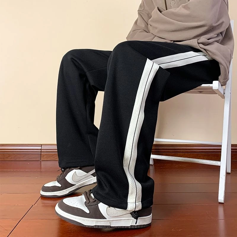 Spring Autumn 2026 Men's Casual Pants Striped Straight Leg Drawstring Sports Sweatpants for Comfortable Everyday Use
Spring Autumn 2026 Men's Casual Pants Striped Straight Leg Drawstring Sports Sweatpants for Comfortable Everyday Use