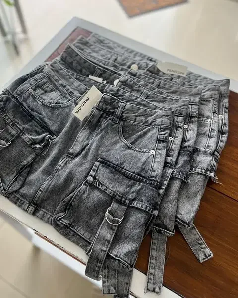 Harajuku Y2K New Fashion Skirt Women Sexy Hot Girl High Waist Slim Mini Skirt Vintage Gothic Multi Pocket Denim Skirt StreetWear
Harajuku Y2K New Fashion Skirt Women Sexy Hot Girl High Waist Slim Mini Skirt Vintage Gothic Multi Pocket Denim Skirt StreetWear