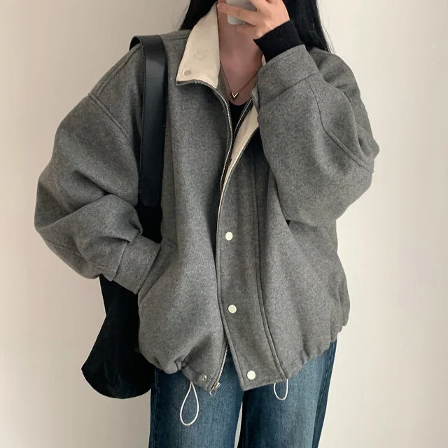 Winter New Style Korean Version Vintage Collar Color Block Casual Long Sleeve Coat for Women Commute Straight Cut Polyes...
Winter New Style Korean Version Vintage Collar Color Block Casual Long Sleeve Coat for Women Commute Straight Cut Polyes...