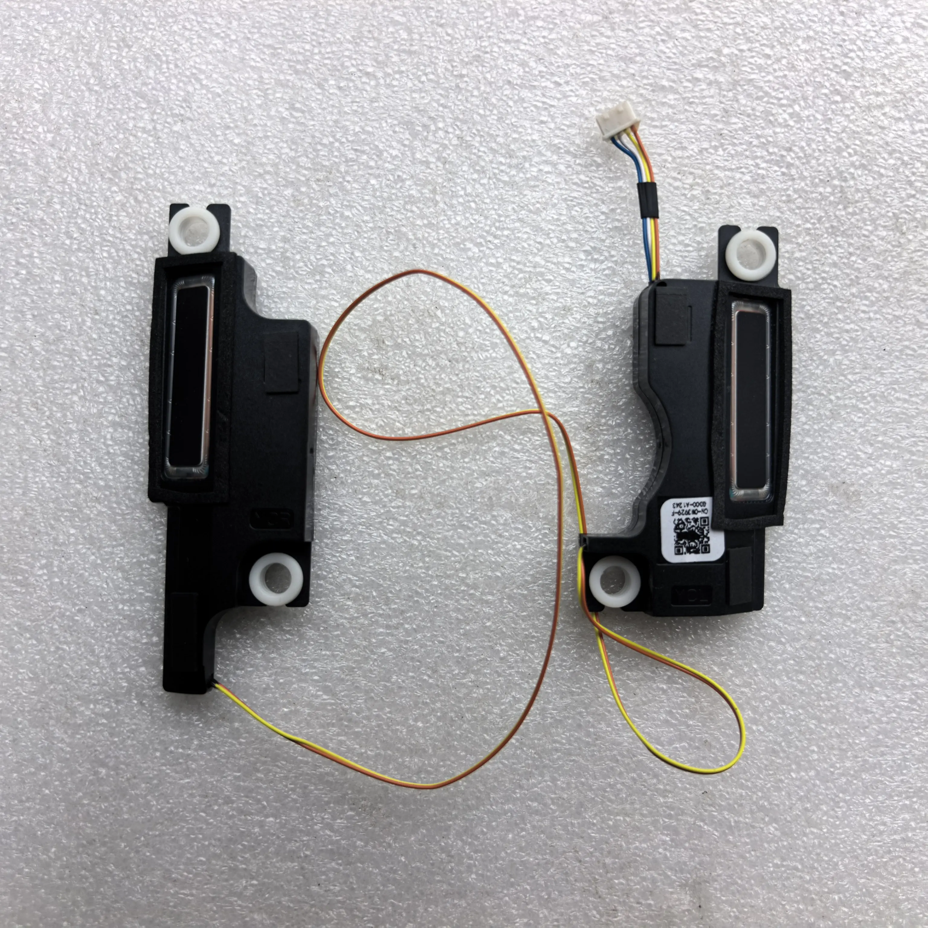New laptop built-in speaker for lenovo ThinkBook 16 G6+ IMH G7+ IAH ASP AHP
New laptop built-in speaker for lenovo ThinkBook 16 G6+ IMH G7+ IAH ASP AHP