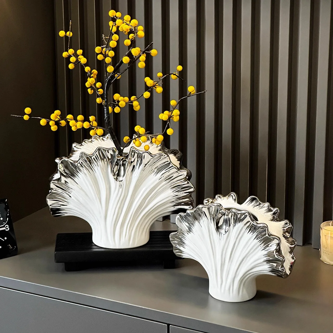Shell decoration ornaments, light luxury home decor, living room foyer, wine cabinet, TV cabinet, housewarming gifts
Shell decoration ornaments, light luxury home decor, living room foyer, wine cabinet, TV cabinet, housewarming gifts