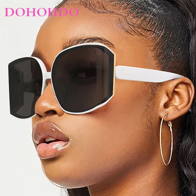Vintage Large Frame Square Sunglasses Women Men Fashion Trendy Luxury Brand Design Street Photography Sun Proof Sunglasses UV400
Vintage Large Frame Square Sunglasses Women Men Fashion Trendy Luxury Brand Design Street Photography Sun Proof Sunglasses UV400
