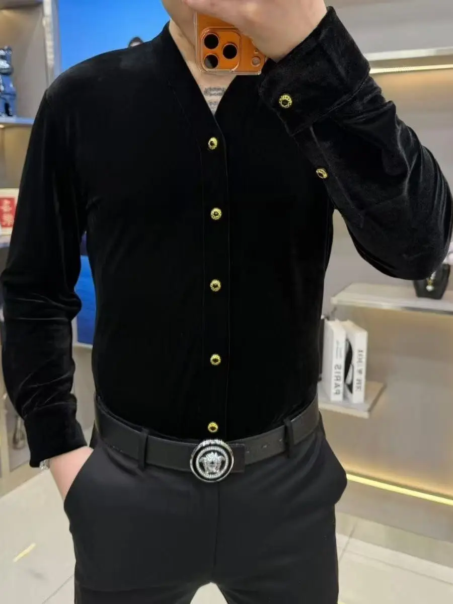 Мужской вельветовый кардиган премиум-класса, плотный, модный, осенне-зимний, повседневный, приталенный, с длинными рукавами, на пуговицах
Мужской вельветовый кардиган премиум-класса, плотный, модный, осенне-зимний, повседневный, приталенный, с длинными рукавами, на пуговицах