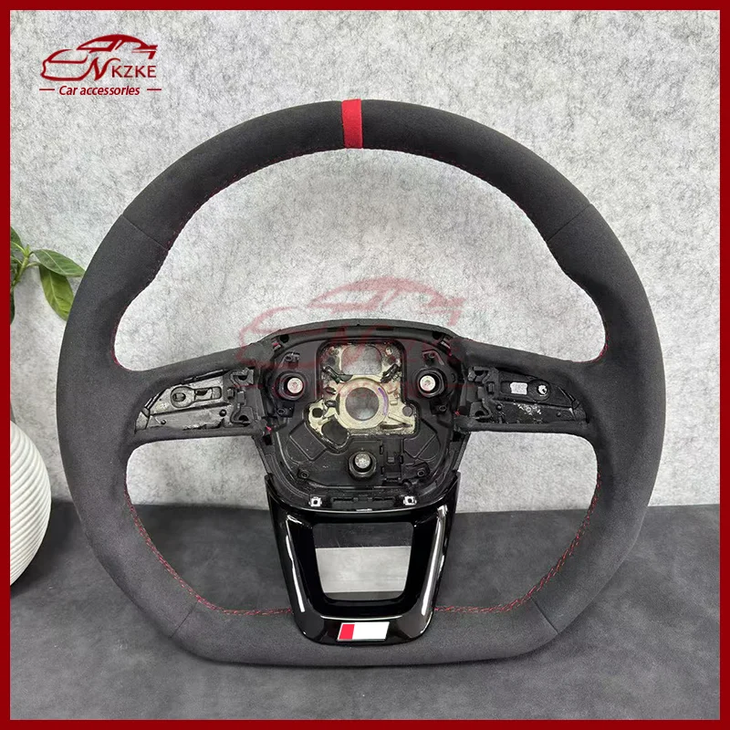 Suitable for Audi Q5 FY Q7 Q8 Alcantara red stitching, decorative cover in black and silver, flat bottomed sport steering wheel
Suitable for Audi Q5 FY Q7 Q8 Alcantara red stitching, decorative cover in black and silver, flat bottomed sport steering wheel