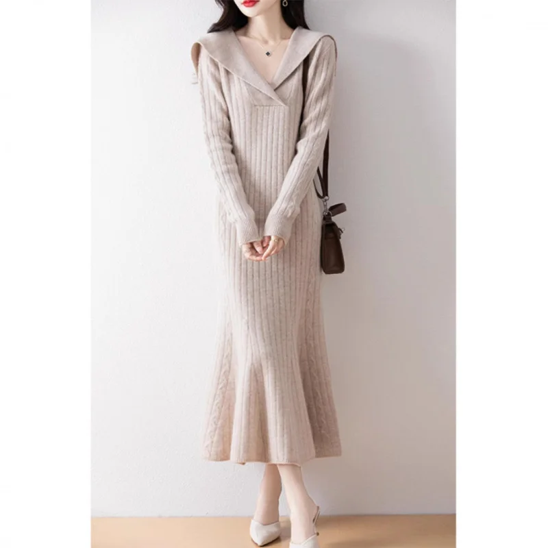 Autumn Winter Fashion Turn-Down Collar Pullover Wool Dress Base Sweater Women Elegant Knitted Dress
Autumn Winter Fashion Turn-Down Collar Pullover Wool Dress Base Sweater Women Elegant Knitted Dress