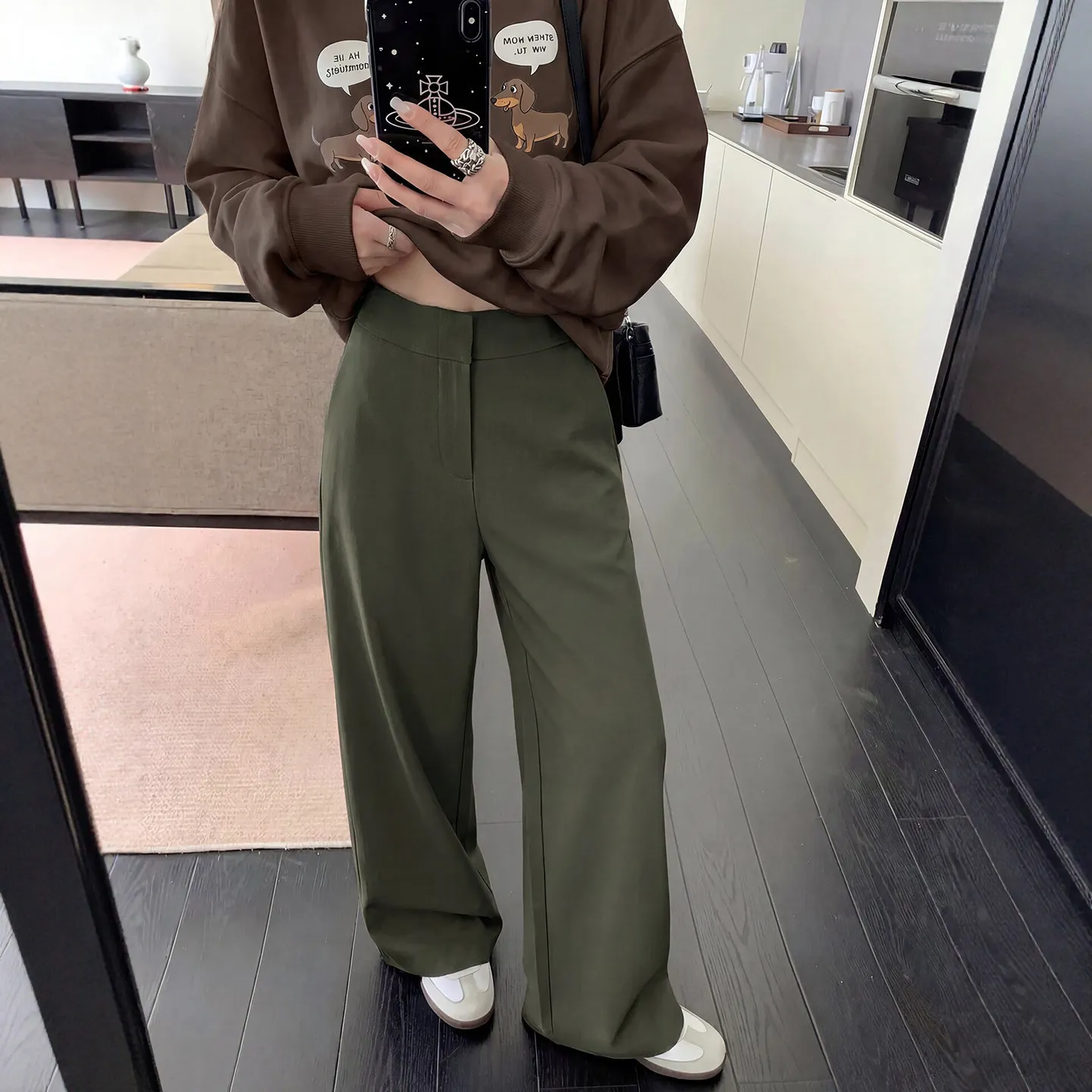 High Waist Wide Leg Suit Pants Women's Casual Style Old Money Trend Spring Autumn New Arrival Comfortable Loose Fit Trousers
High Waist Wide Leg Suit Pants Women's Casual Style Old Money Trend Spring Autumn New Arrival Comfortable Loose Fit Trousers