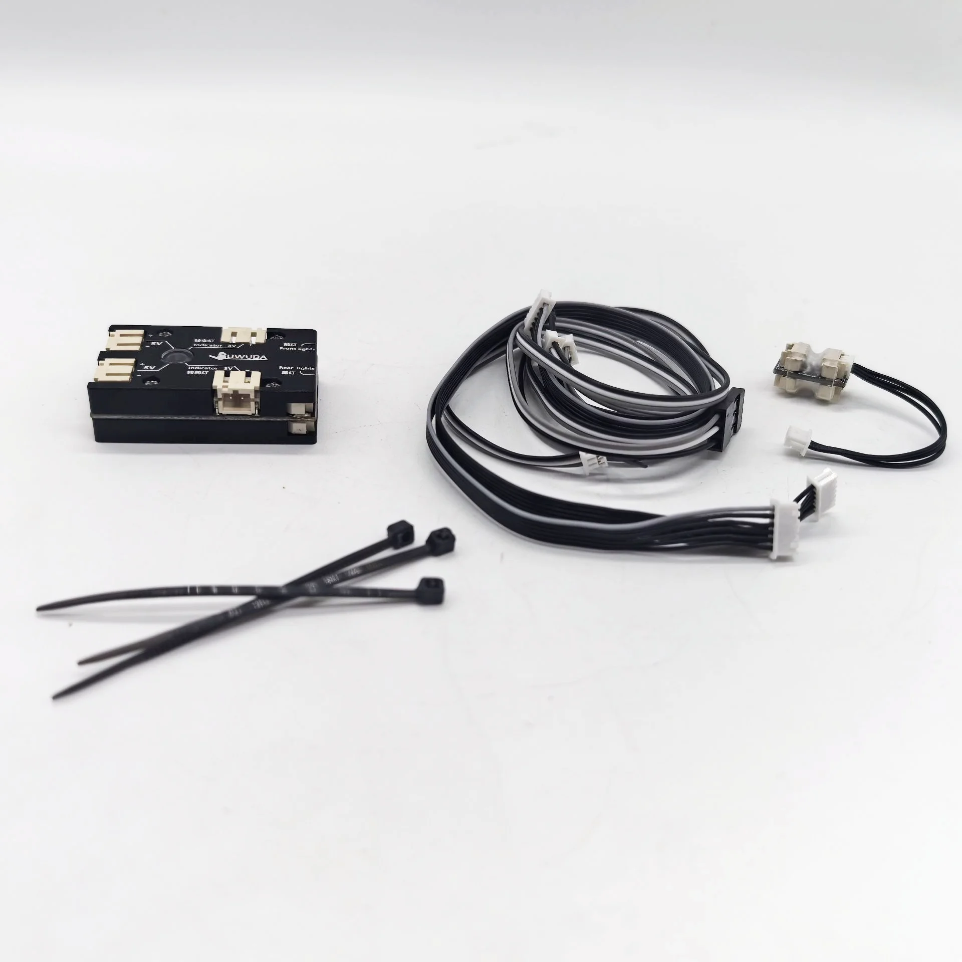 RC 1/14 JUWUBA Engineering Truck Sound Simulator Special Light Set for Mercedes Benz Model Lights DIY Parts
RC 1/14 JUWUBA Engineering Truck Sound Simulator Special Light Set for Mercedes Benz Model Lights DIY Parts