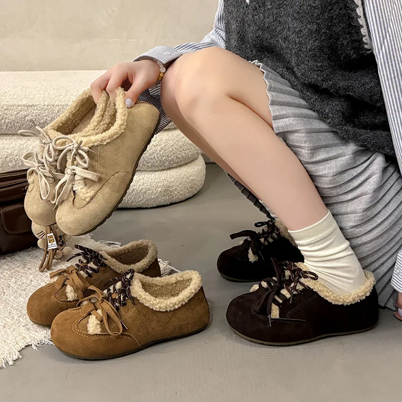 Новинка 2023 года, плюшевые лоферы в корейском стиле для женщин, модные удобные шлепанцы без шнуровки на плоской подошве, домашняя уличная зимняя обувь
Новинка 2023 года, плюшевые лоферы в корейском стиле для женщин, модные удобные шлепанцы без шнуровки на плоской подошве, домашняя уличная зимняя обувь