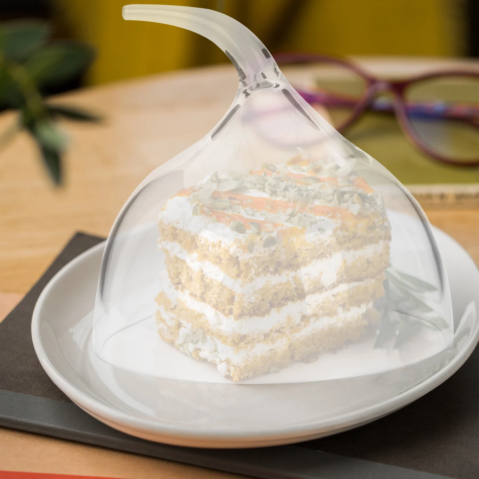 Крышка для торта, акриловая защитная пыленепроницаемая прозрачная подставка для еды, толстая, стабильная, легко чистящаяся, прозрачная конструкция, подставка для торта для вечеринки
Крышка для торта, акриловая защитная пыленепроницаемая прозрачная подставка для еды, толстая, стабильная, легко чистящаяся, прозрачная конструкция, подставка для торта для вечеринки