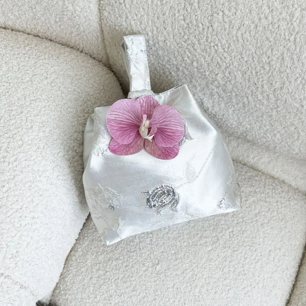 Милая вышивка Hanfu Knot Wrist Bag Тканевая маленькая сумочка в китайском стиле Сумка в этническом стиле Ремешок Праздничная сахарная сумка Свадебная
Милая вышивка Hanfu Knot Wrist Bag Тканевая маленькая сумочка в китайском стиле Сумка в этническом стиле Ремешок Праздничная сахарная сумка Свадебная