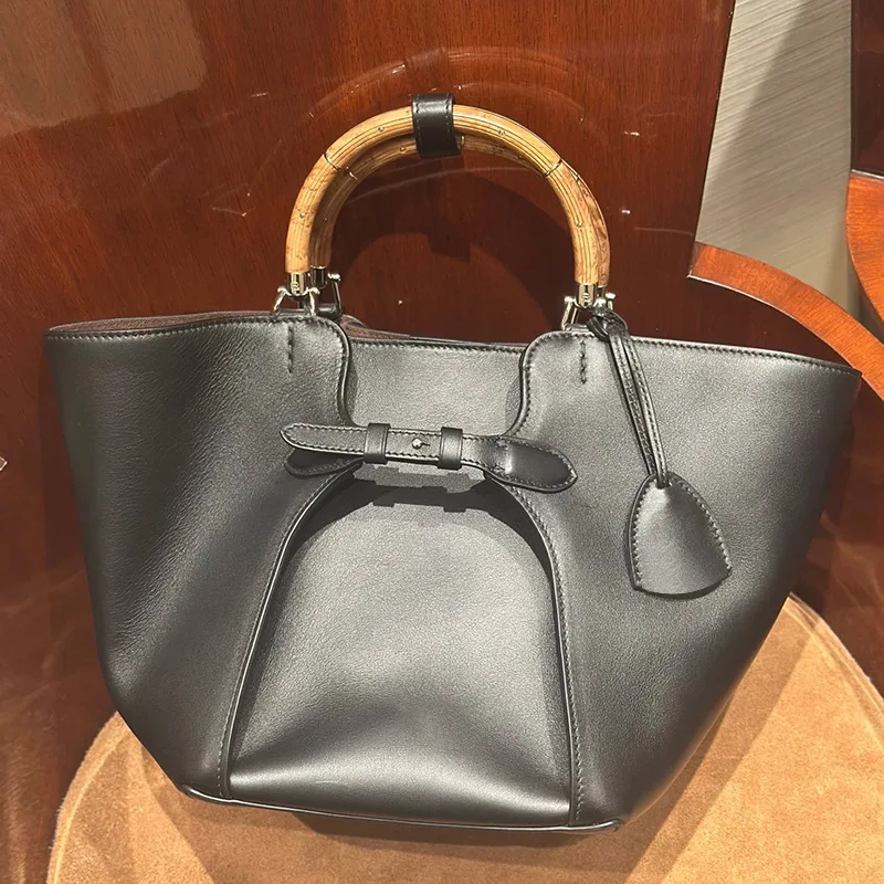 Diaper Bag High-End Minimalist Elegant Designer Paris Fashion Leather Crossbody Handbag Women Solid Color Square
Diaper Bag High-End Minimalist Elegant Designer Paris Fashion Leather Crossbody Handbag Women Solid Color Square