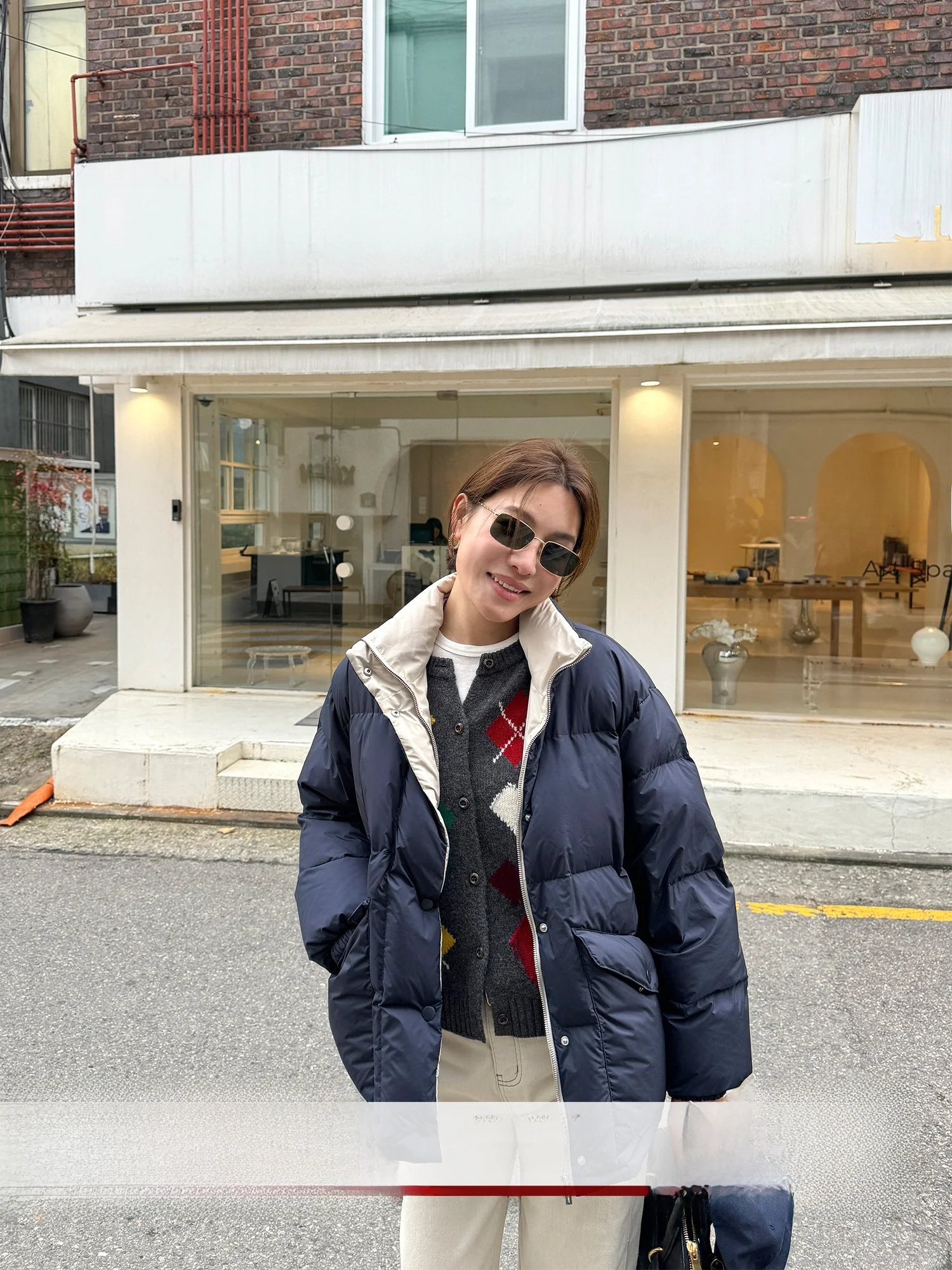 Женская двусторонняя пуховая куртка с воротником-стойкой, 90% белый пух, корейский стиль, зимняя новинка
Женская двусторонняя пуховая куртка с воротником-стойкой, 90% белый пух, корейский стиль, зимняя новинка