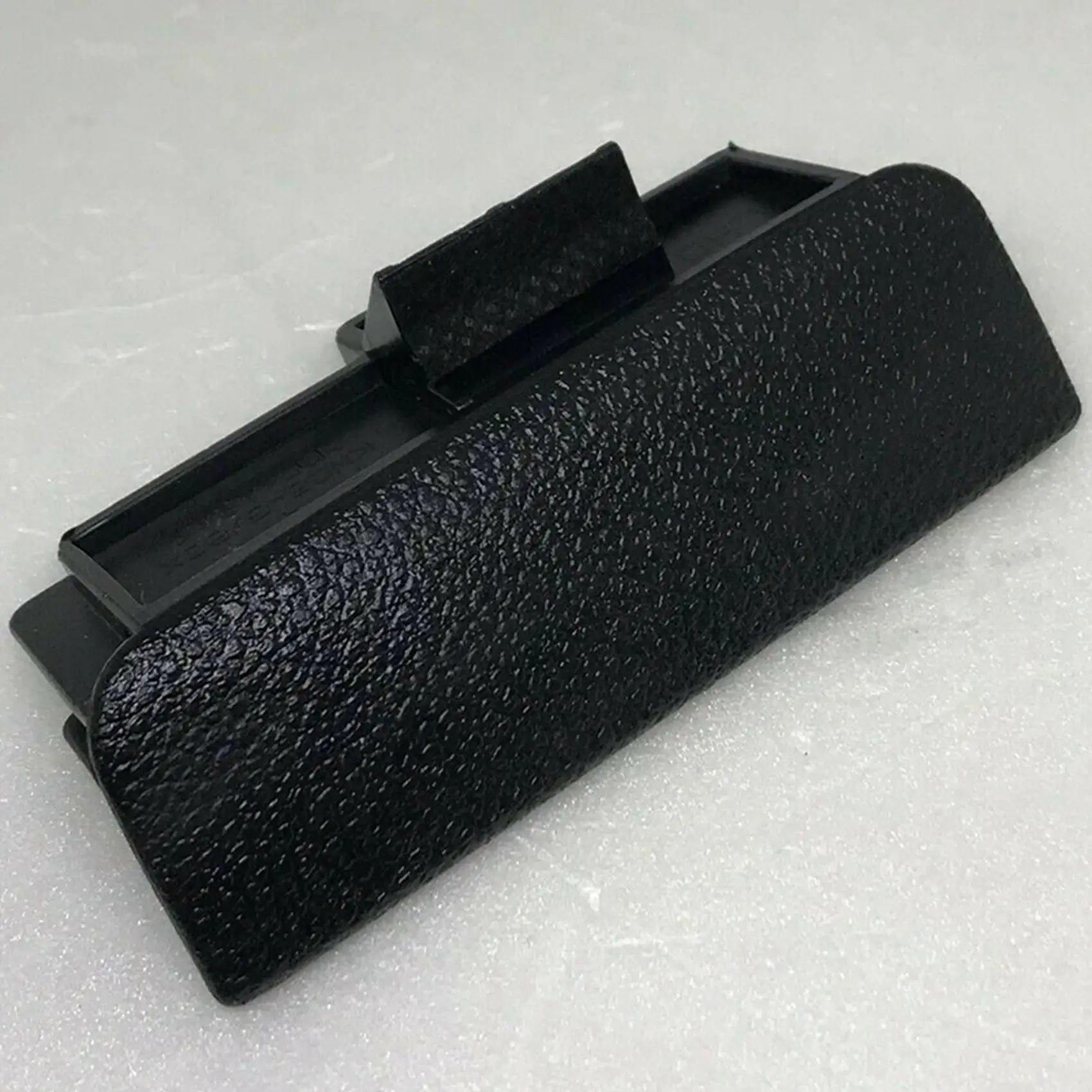 Strict 2X 84560 1F100WK Glove Box Knob Assembly BLACK For 2005 - 2009 KIA Sportage
Strict 2X 84560 1F100WK Glove Box Knob Assembly BLACK For 2005 - 2009 KIA Sportage