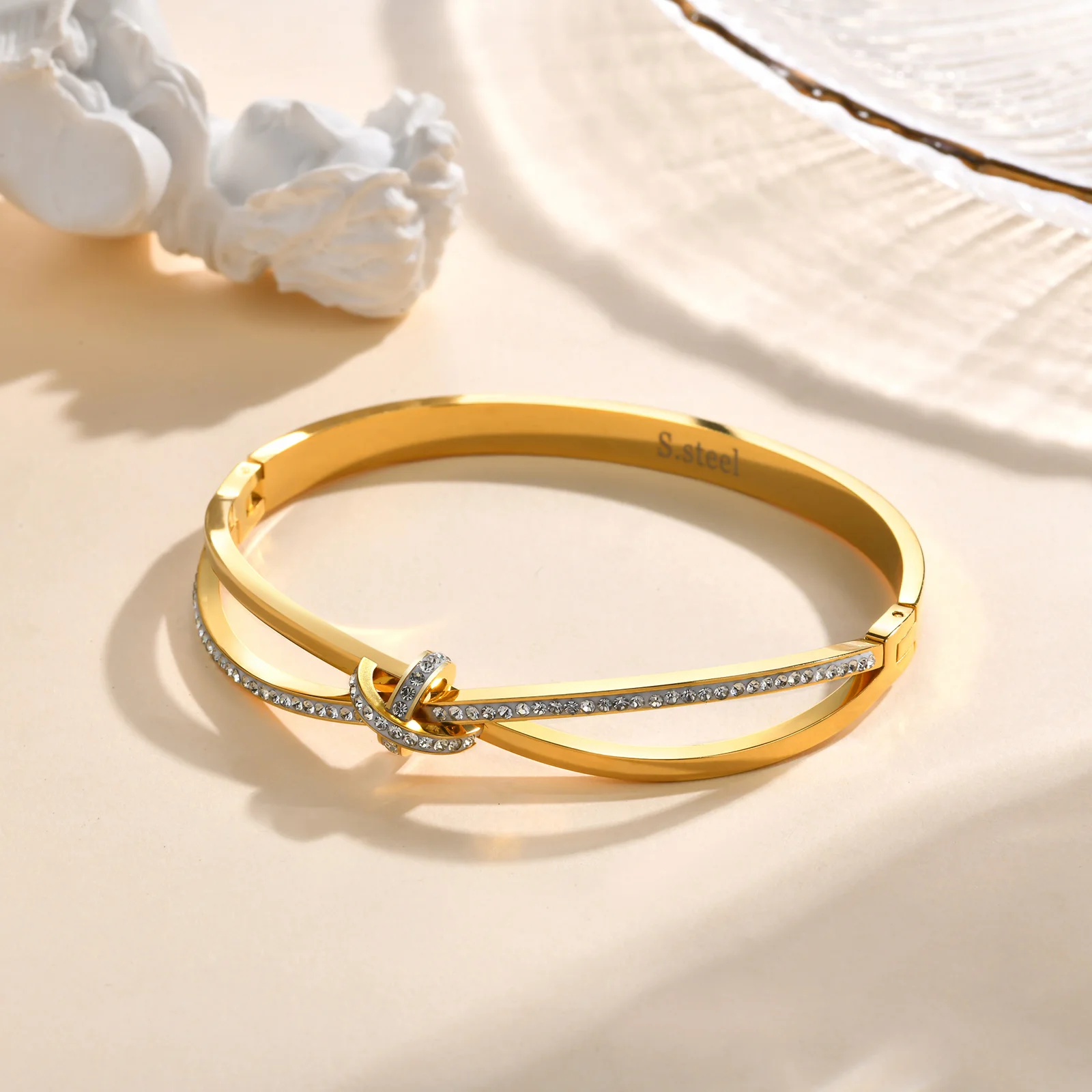 Zircon Tie Open Bracelets for Women CZ Stainless Steel Hinged Cuff Bangle Bracelet Luxury Fashion Jewelry Gifts
Zircon Tie Open Bracelets for Women CZ Stainless Steel Hinged Cuff Bangle Bracelet Luxury Fashion Jewelry Gifts