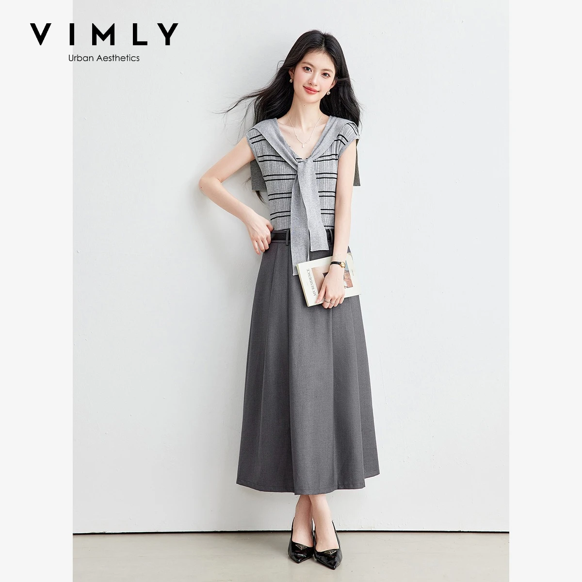 VIMLY Women's Commuter Suit 2026 Summer New Gray Shawl Striped Top Midi Pleated Skirt Two-piece Set Office Wear 31330
VIMLY Women's Commuter Suit 2026 Summer New Gray Shawl Striped Top Midi Pleated Skirt Two-piece Set Office Wear 31330