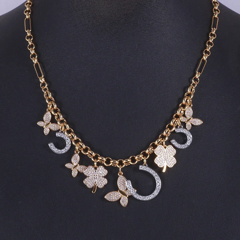 European and American Fashion Trends · Niche Design Romantic Flower Butterfly Hollow Necklace Daily
European and American Fashion Trends · Niche Design Romantic Flower Butterfly Hollow Necklace Daily