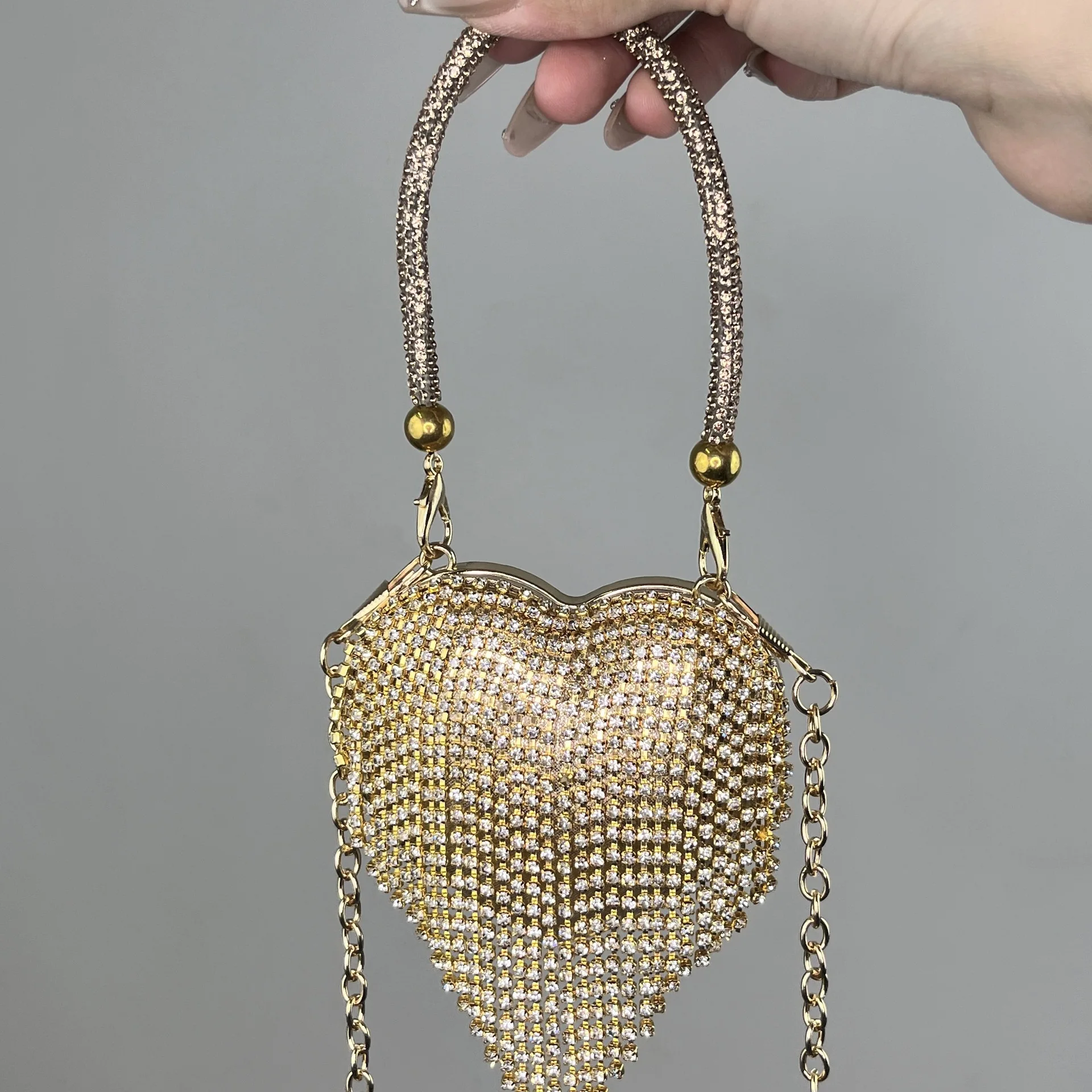 Fashion Handbags Wedding Ladies Purse Wholesale Diamond Luxury Evening Bling Heart Shape Small Mini Rhinestone Women Clutch Bag
Fashion Handbags Wedding Ladies Purse Wholesale Diamond Luxury Evening Bling Heart Shape Small Mini Rhinestone Women Clutch Bag