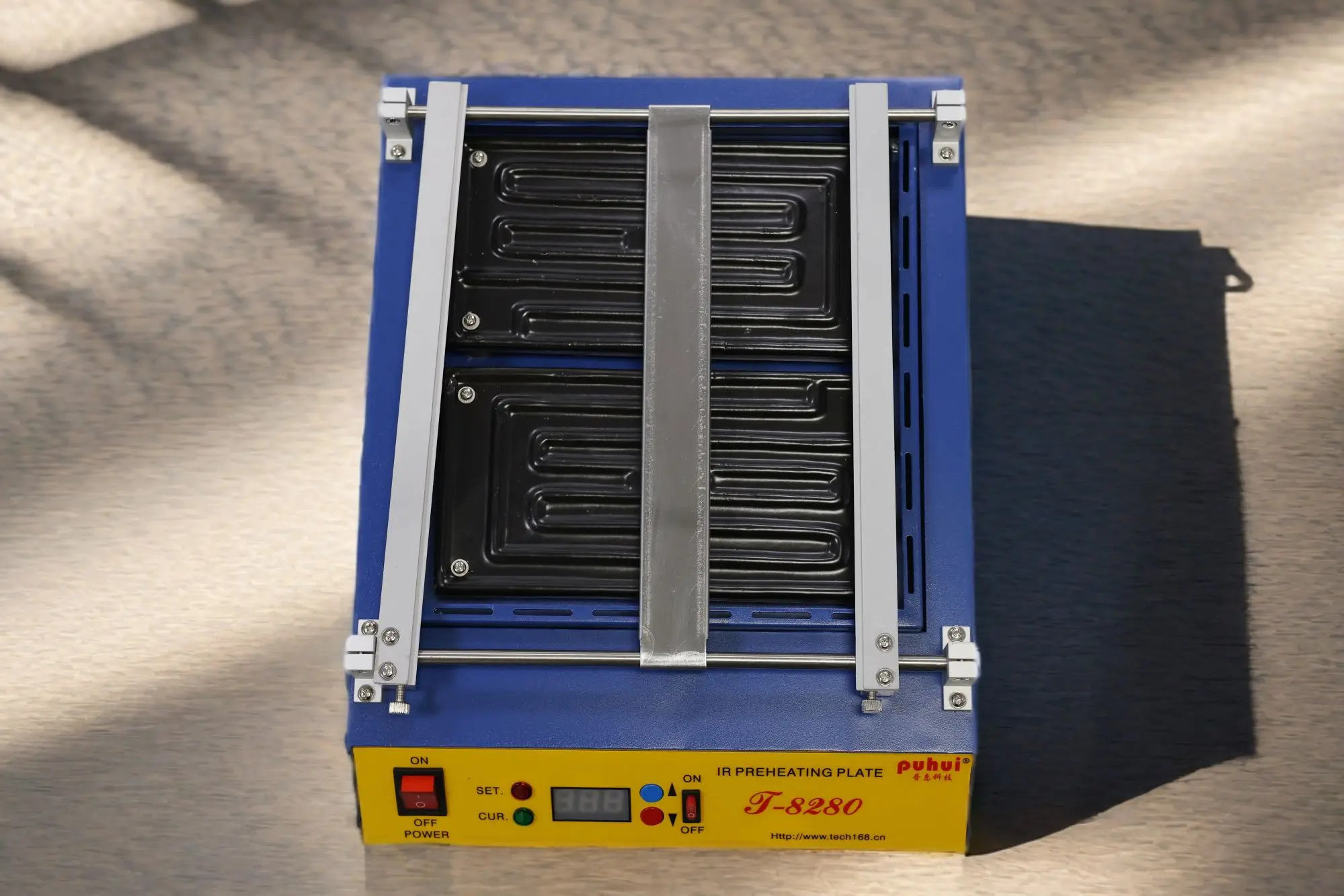 T8280 infrared preheating platform Pratt & Whitney T-8280 preheating furnace PCB heating platform 110V 220V
T8280 infrared preheating platform Pratt & Whitney T-8280 preheating furnace PCB heating platform 110V 220V