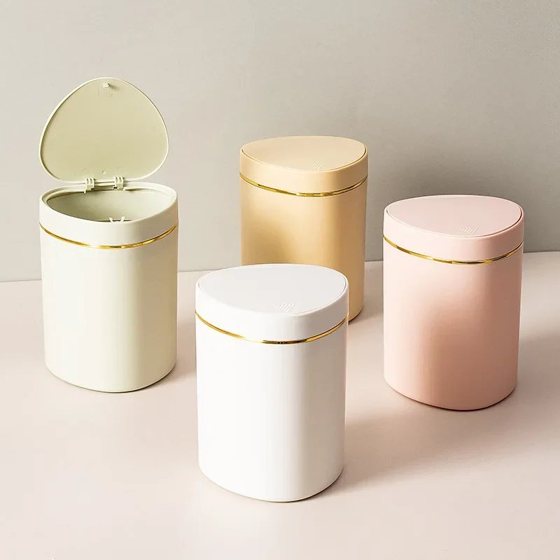 Стильный настольный мусорный бак с нажимным механизмом, для кухни и спальни, утолщенный, для ванной комнаты
Стильный настольный мусорный бак с нажимным механизмом, для кухни и спальни, утолщенный, для ванной комнаты