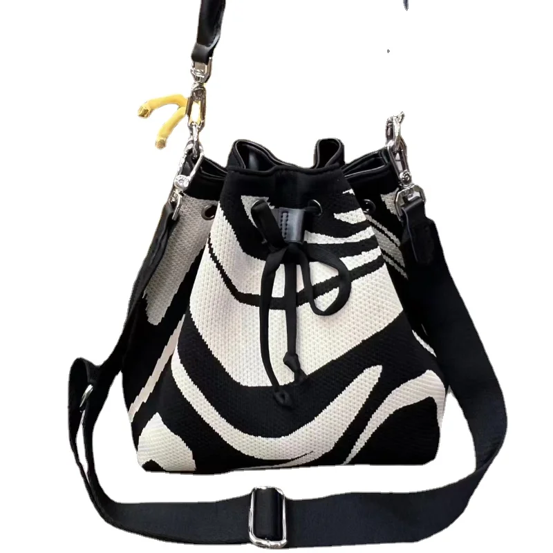Brand New Women''s Bag Bucket Duarable Female Shoulder Bag High Quality Crossbody Sac A Main New Messenger Side Bag for Ladies
Brand New Women''s Bag Bucket Duarable Female Shoulder Bag High Quality Crossbody Sac A Main New Messenger Side Bag for Ladies