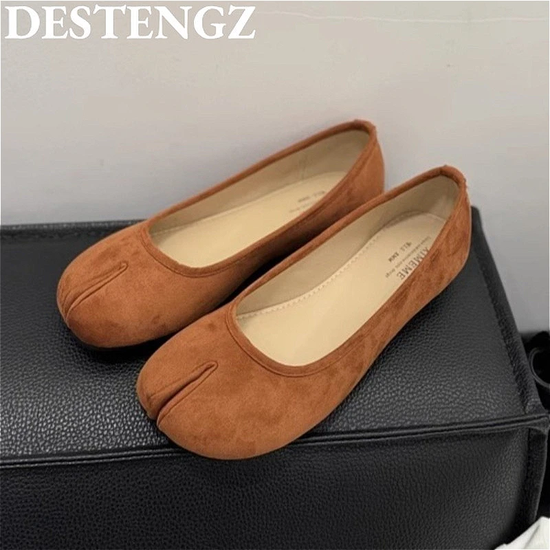 Flats Loafers Casual Shoes Sneakers Women Sandals 2025 Summer Shallow Woman Sport Shoes Designer Soft Sole Suede Marie Janes
Flats Loafers Casual Shoes Sneakers Women Sandals 2025 Summer Shallow Woman Sport Shoes Designer Soft Sole Suede Marie Janes