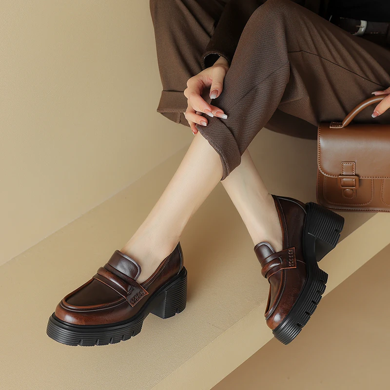 Женские туфли-лодочки на платформе, черные, удобные и элегантные, на толстом каблуке, высококачественные дизайнерские люксовые туфли на высоком каблуке
Женские туфли-лодочки на платформе, черные, удобные и элегантные, на толстом каблуке, высококачественные дизайнерские люксовые туфли на высоком каблуке