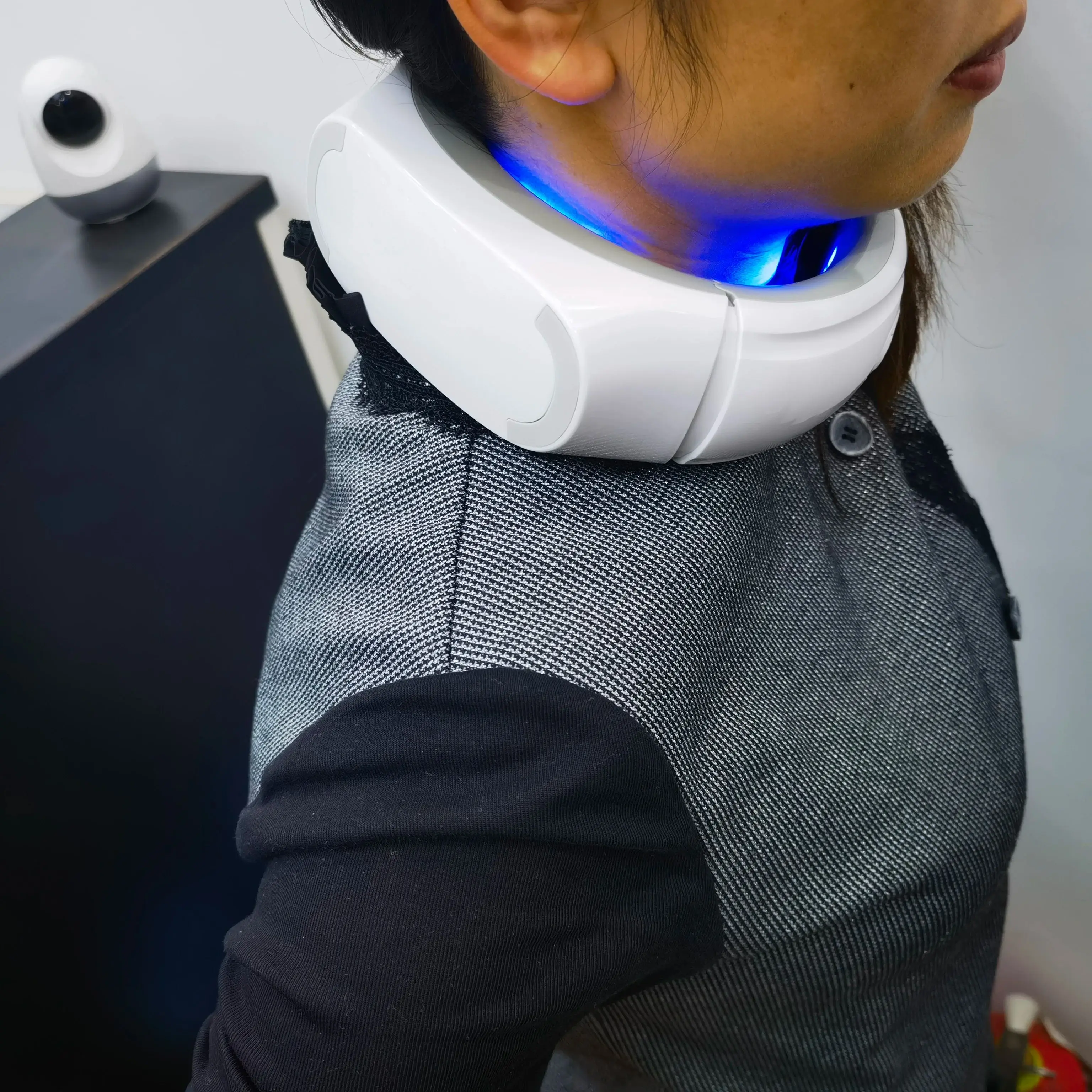 Electric Neck And Back Massager Wireless Neck And Shoulder Kneading Massage Cervical Back Muscle Relaxing Massage
Electric Neck And Back Massager Wireless Neck And Shoulder Kneading Massage Cervical Back Muscle Relaxing Massage