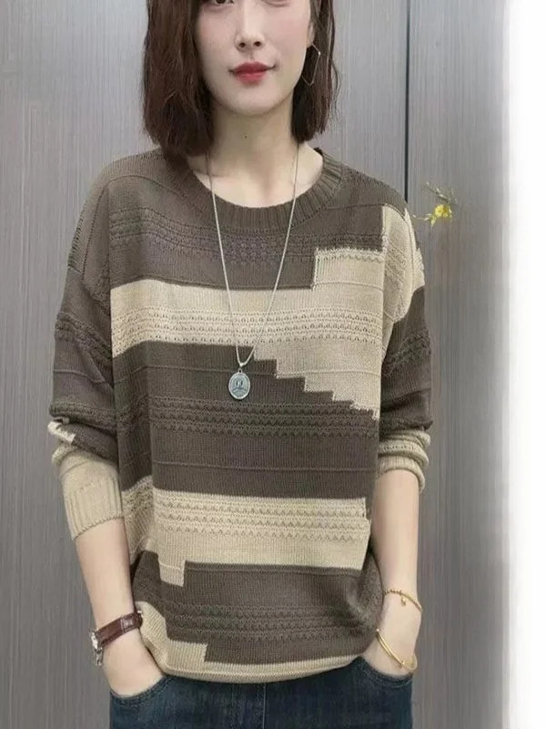 Fashionable Color Block Knitted Top Loose Fit Concealing Versatile Base Layer Women's Casual Style Knitted Sweater Autumn Winter
Fashionable Color Block Knitted Top Loose Fit Concealing Versatile Base Layer Women's Casual Style Knitted Sweater Autumn Winter