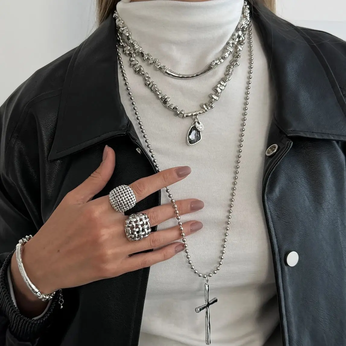 Salircon 5 Pcs/Set Trendy Cross Pendant Necklace Bracelet Rings Set Women 2026 Irregular CCB Beaded Metal Chain Grunge Jewelry
Salircon 5 Pcs/Set Trendy Cross Pendant Necklace Bracelet Rings Set Women 2026 Irregular CCB Beaded Metal Chain Grunge Jewelry