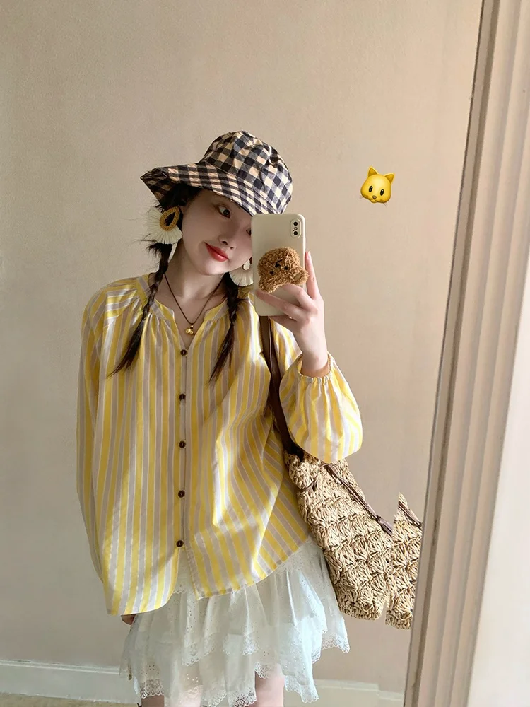 Fufufun Butter Crumble Japanese Style Soft Moisture Long Sleeve Striped Design Side Drawstring Shirt Women's Original Design ...
Fufufun Butter Crumble Japanese Style Soft Moisture Long Sleeve Striped Design Side Drawstring Shirt Women's Original Design ...