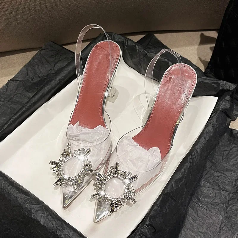 2025 Summer New Pointed Straight Belt Sunflower High Heels Transparent Crystal Wine Glass Sandals for Women
2025 Summer New Pointed Straight Belt Sunflower High Heels Transparent Crystal Wine Glass Sandals for Women